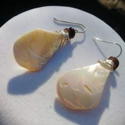 Dawn Welburn - Consignment Shell Earrings (Medium) Local Artisan Handmade Gifts