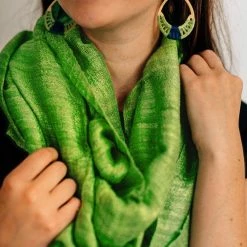 Ten Thousand Villages Global Fair Trade Gifts Crisscross Thread Earrings Green & Blue Handcrafted In India